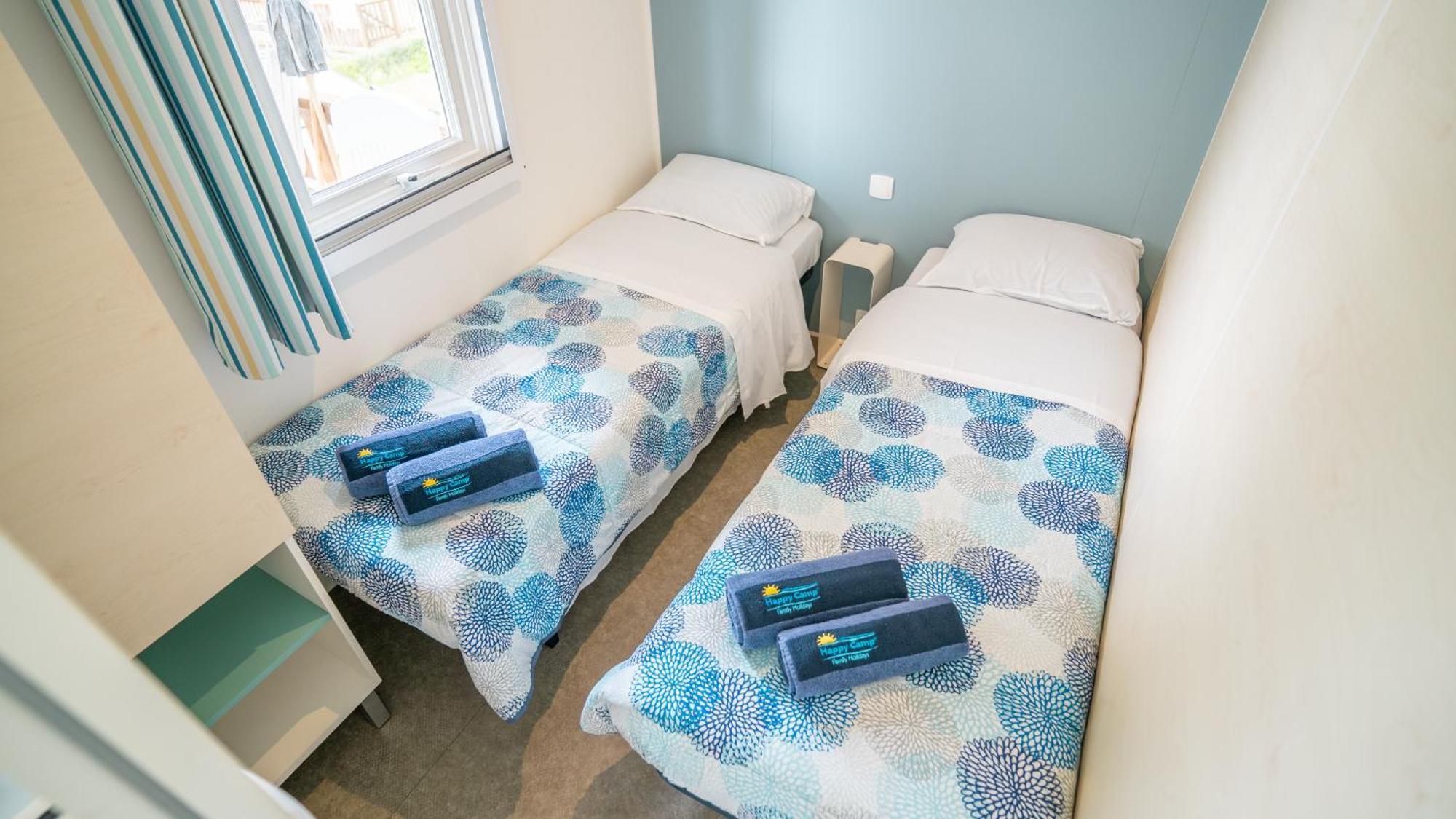 Happy Camp Mobile Homes In Butterfly Village Campsite Peschiera del Garda